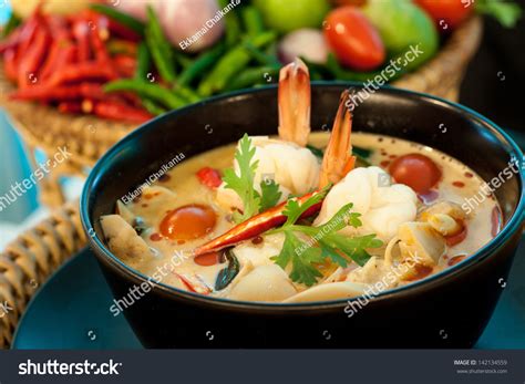 Tom Yum Goong Thai Hot Spicy Stock Photo 142134559 Shutterstock