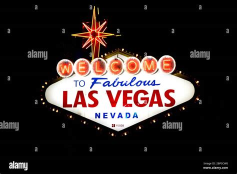 Las Vegas sign at night. Brightly lit Welcome to Fabulous Las Vegas ...