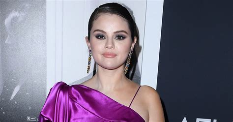 Selena Gomez Confirms This Is The Fall Nail Polish Shade Of The Moment