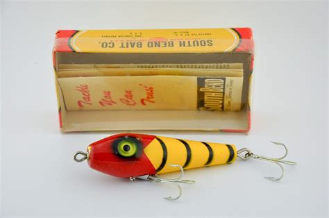 South Bend Bebop Wooden Pressed Eye Lure Series And Is A Color