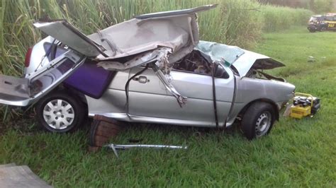 Quatro Pessoas Morrem E Duas Ficam Feridas Ap S Carros Baterem De