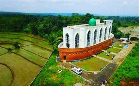 Kumpulan Berita Terkini Masjid Kapal Semarang