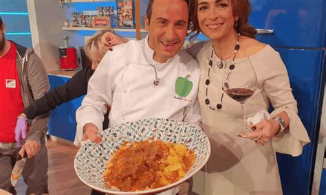 La Ricetta Di Natale Giunta Del Cous Cous Di Carne Per La Prova Del