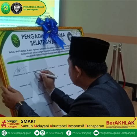 Penandatanganan Komitmen Bersama Dalam Rangka Mempertahankan Predikat