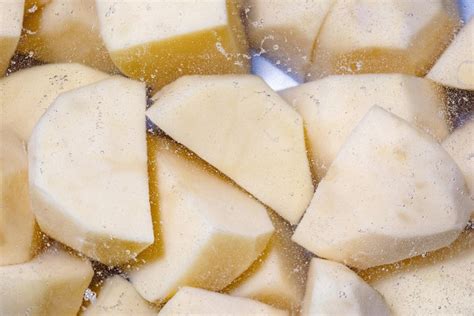 Soaking Potatoes To Remove Starch