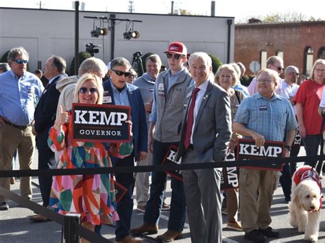 Gov Kemp Former Vp Pence Pit Stop For Rally In Gaines