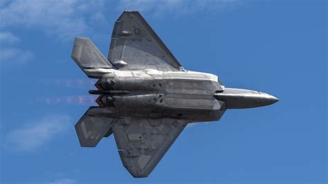 Watch: Step Inside the Cockpit of a Stealth F-22 Raptor - 19FortyFive