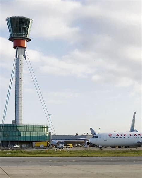 Heathrow Air Traffic Control Tower | Rogers Stirk Harbour + Partners | Archello | Air traffic ...