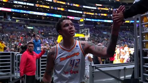 Video Brittney Griner makes emotional, impressive return to the WNBA ...