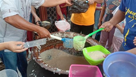 Bubur Asyuro Dan Santuni Yatim Tradisi Warga Palembang Semarakkan