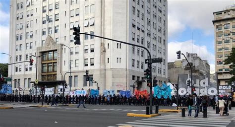 Organizaciones Sociales Levantaron Acampe Frente Al Ministerio De