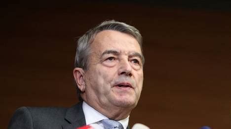 Stellungnahme Von Dfb Pr Sident Wolfgang Niersbach Nach Dem R Cktritt