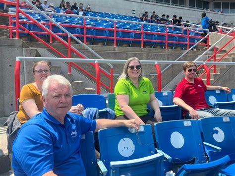 Take Us Out To The Ballgame Jani King Team Takes In Ottawa Titans