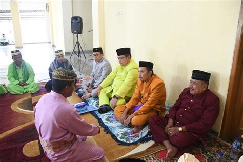 Buka Musyawarah Adat Daerah Pj Hendriwan Lembaga Adat Sebagai Sampul