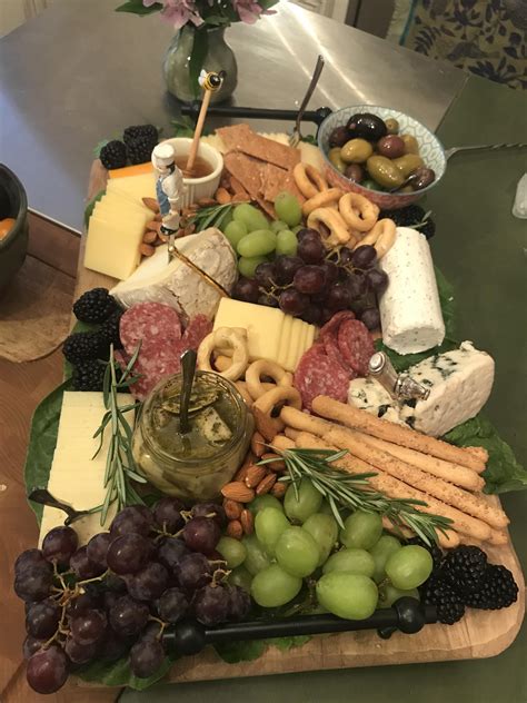 [Homemade] Cheese platter for a dinner party via /r/food – Healthy ...