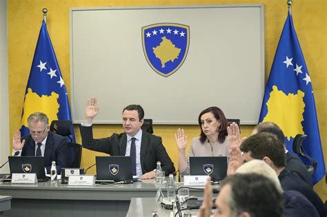 Mbledhja E T E Qeveris E Republik S S Kosov S Zyra E Kryeministrit