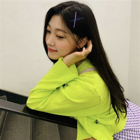 Loona Choerry Icon In Fashion Sweaters Turtle Neck