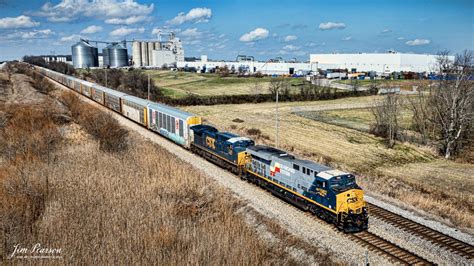 The CSX Seaboard System Heritage Unit 1982 Leads Hot Intermodal CSX