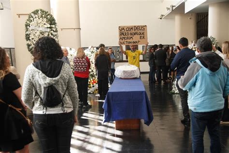 Fotos Familiares E Amigos Se Despedem De Paulo Henrique Amorim 11 07