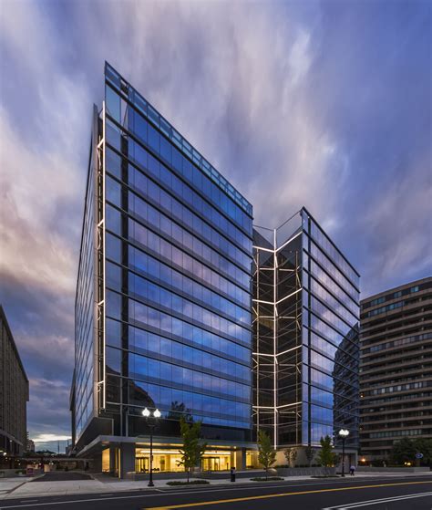 Gallery of 1400 Crystal Drive Office Building / FOX Architects - 17