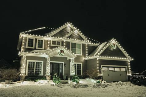 Holiday & Christmas Light Installation - Wonderly Lights