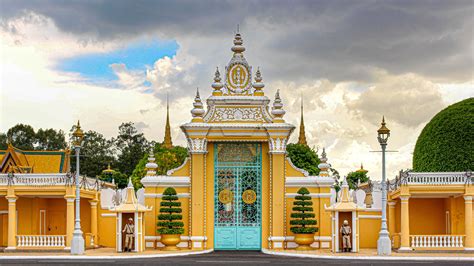 royal palace Phnom Penh - Cambodia travel guide