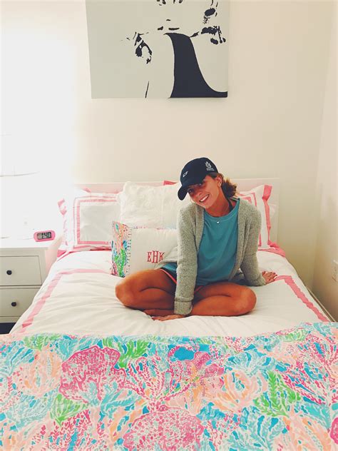 10 Lilly Pulitzer Bedroom Ideas Incredible As Well As Interesting