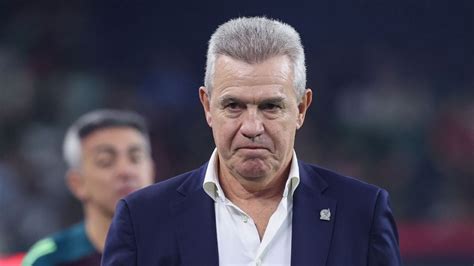 Javier Aguirre DT de la Selección Mexicana visita clínica en