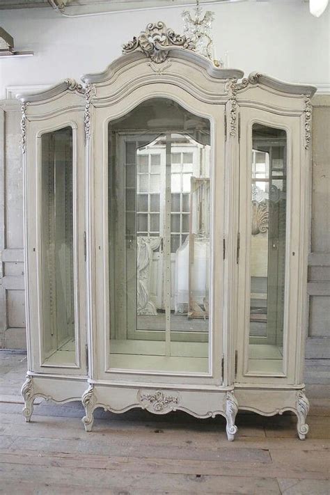 Antique White China Cabinet With Glass Doors