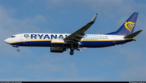 EI DWC Ryanair Boeing 737 8AS WL Photo By Peter Scharkowski ID