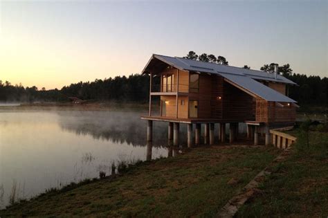 Dise O Y Construcci N De Casa De Madera Sobre Lago