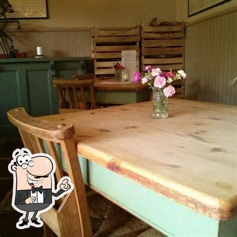 menu   dolphin pub bar canterbury