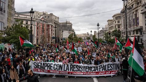 Miles De Personas Se Manifiestan En Madrid En Apoyo A Palestina Y Para