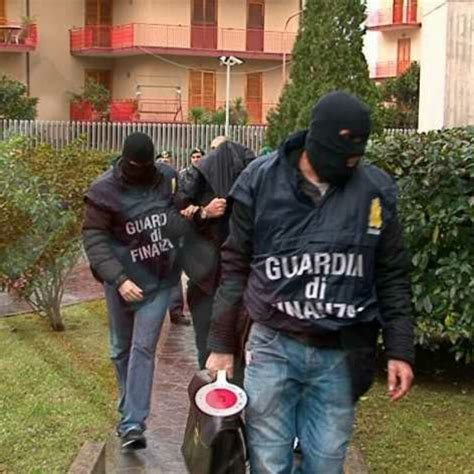 Narcotraffico Tra Lamezia E Roma 12 Rinviati A Giudizio Nell