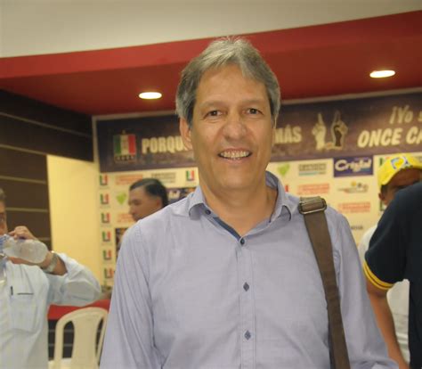 Los técnicos aprenden de los maestros