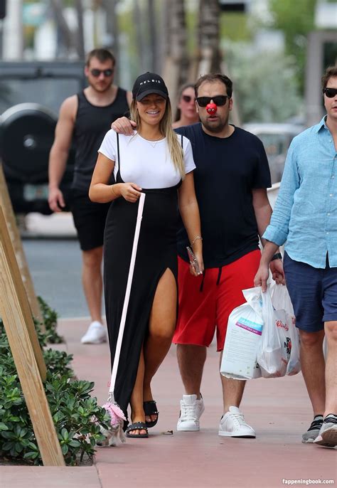 Samantha Hoopes Nude OnlyFans Leaks Fappening Page FappeningBook