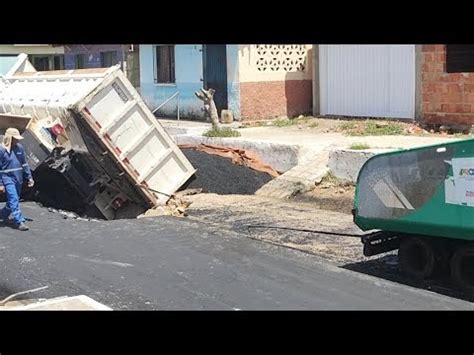 Jornal Da Parna Ba Caminh O Engolido Por Cratera No Bairro S O Jos