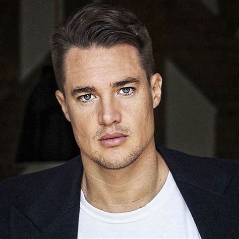 Alexander Dreymon Biographie Carrière Et Filmographie Hypnoweb