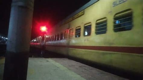 Devagiri Express Train From Mumbai Cst To Secunderabad