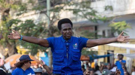 Sucessão na Renamo Filho de Dhlakama apoia a candidatura de Venâncio