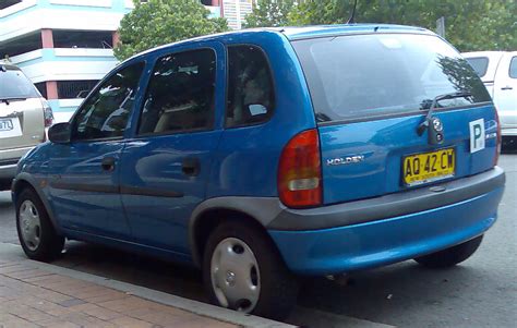 Holden Barina III (SB) 1997 - 2000 Hatchback 5 door :: OUTSTANDING CARS