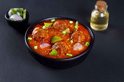 Order Veg Manchurian Gravy from Mandarin Oak on EatSure