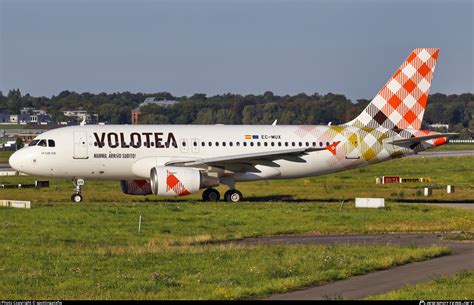 EC MUX Volotea Airlines Airbus A319 111 Photo By Spottingatxfw ID