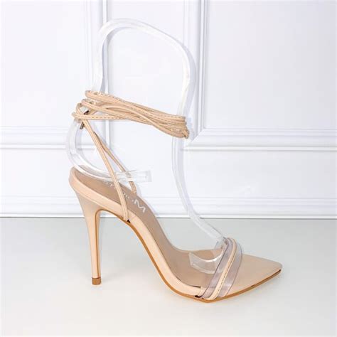 SANDÁLIA AMARRAÇÃO NUDE VERNIZ ANITA982