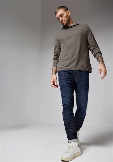 STREET ONE Sweat à capuche doux pour hommes en Marron STREET ONE