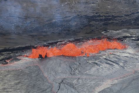 How much lava has erupted from Kilauea? Enough to fill 45,400 Olympic ...