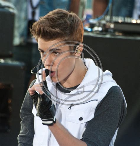 June Justin Bieber Performs On Nbc S Today Show Justin