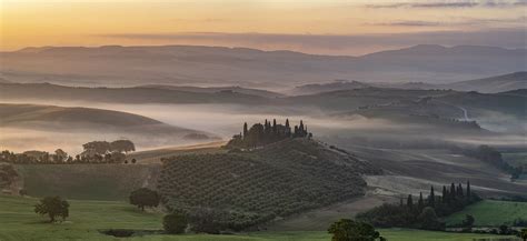 Podere Belvedere Sunrise Fog Spanning Across The Val D Orc Flickr