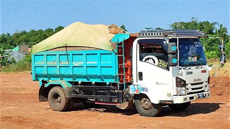 Dump Truk Tanah Jomplang Muatan Full Bak Tanah Timbunan Youtube