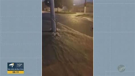 Chuva Provoca Alagamento Em Valinhos E Faz Lagoa Transbordar Em Artur